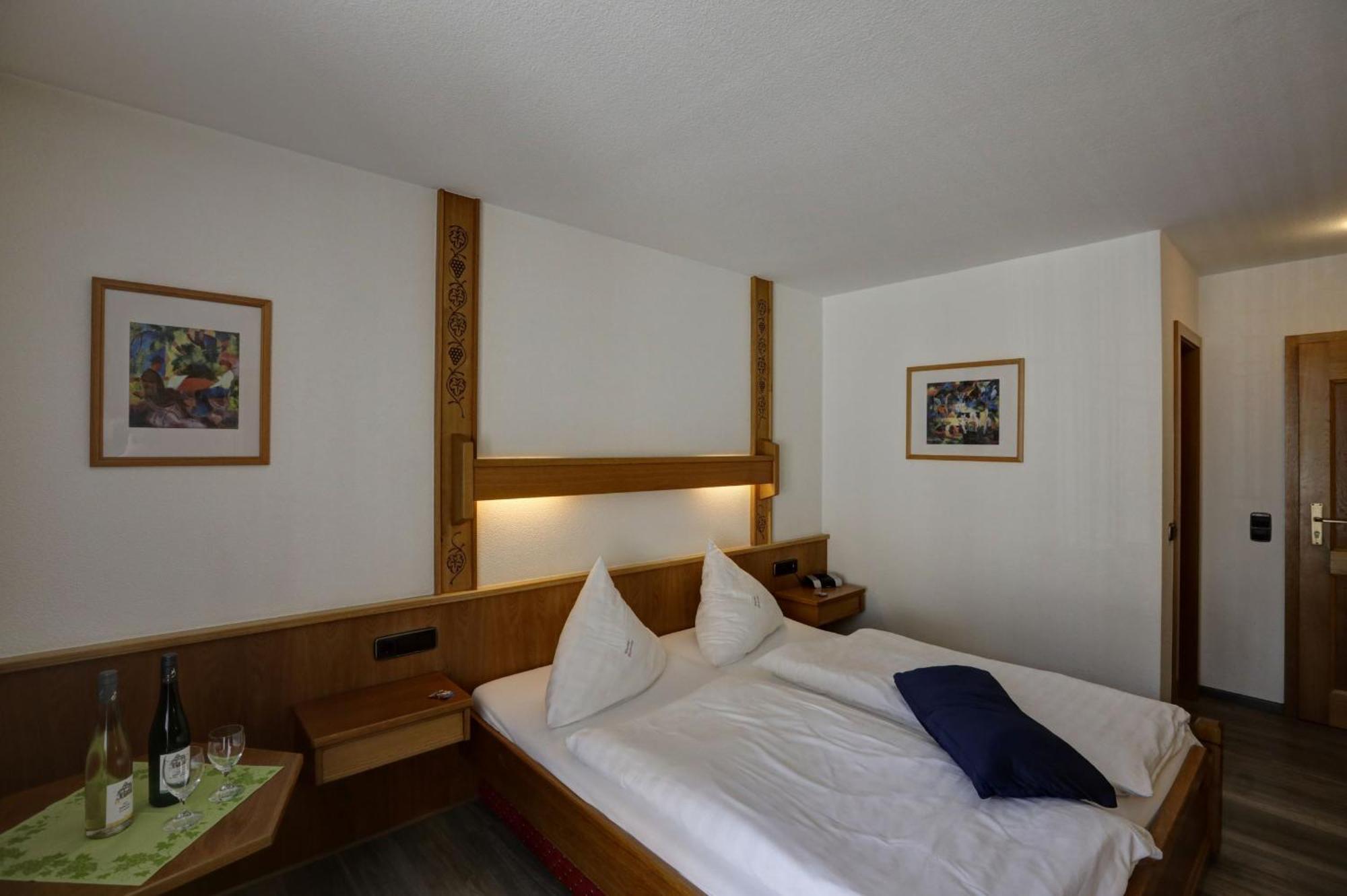 Winzerhof Brachtendorf Alken Room photo